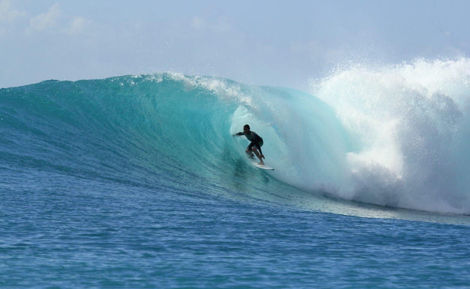 Surfing in Canggu: A Quick Guide for Surfers